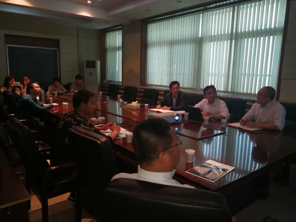 法鋼和JFE的技術(shù)和市場團隊訪問煤礦機械設備制造廠3
